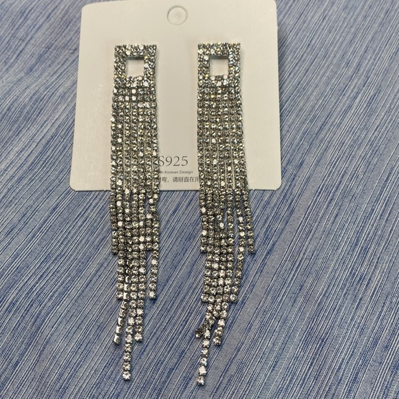 Silver Tone Tassell Dangle Earrings - Picture 4 of 5